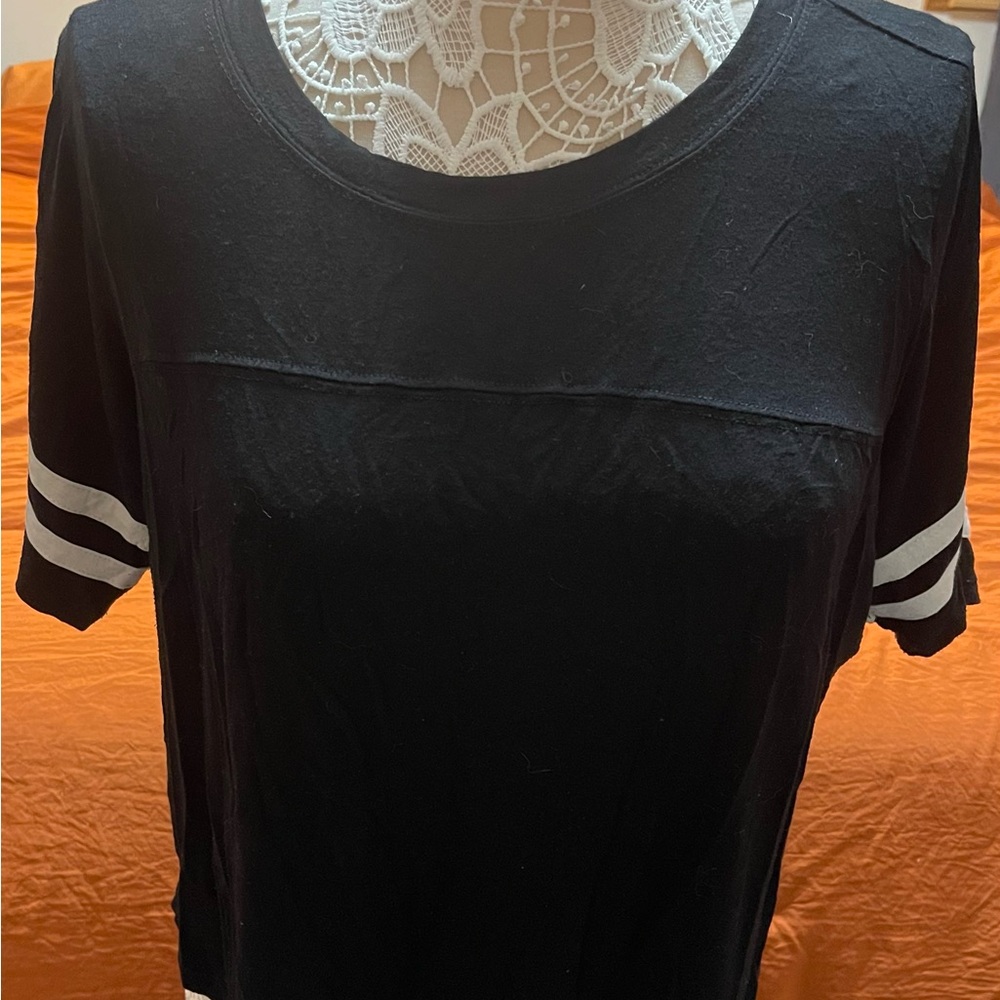 Torrid Black Tee with White Accents